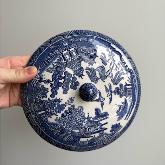 Vintage Blue Willow Lidded Dish Johnson Bros England Kitchenware - Picture 9 of 16